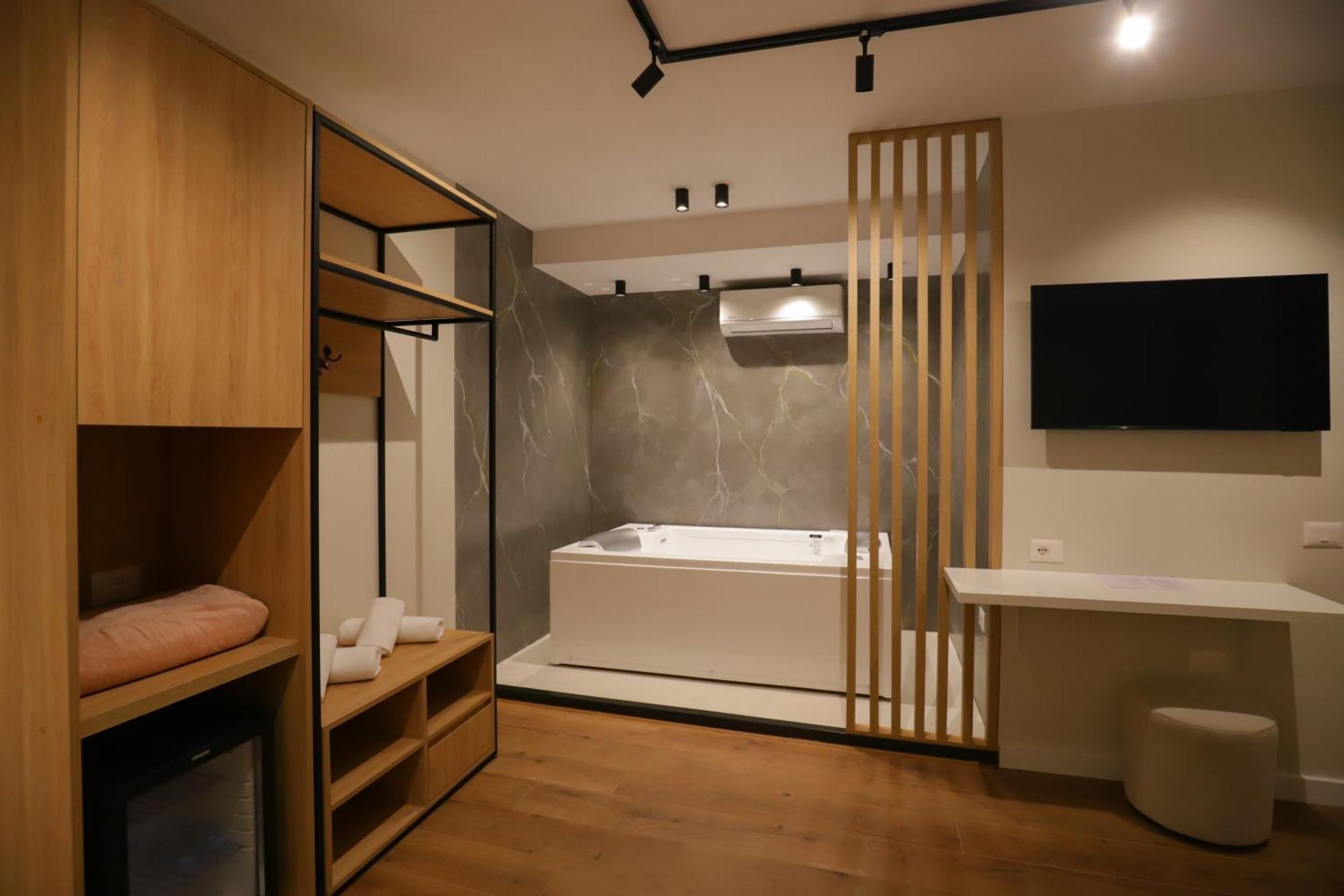 Hotel Relax Center 3*