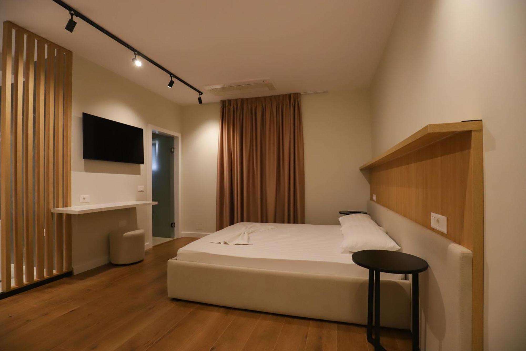 Hotel Relax Center Tirana